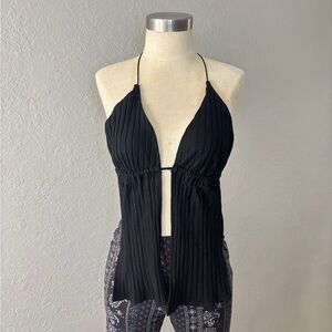 Fashion Nova Black Ribbed Halter Crop Top